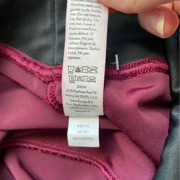 NWT Spanx Velvet Leggings Rich Burgundy size XS - Picture 12 of 14